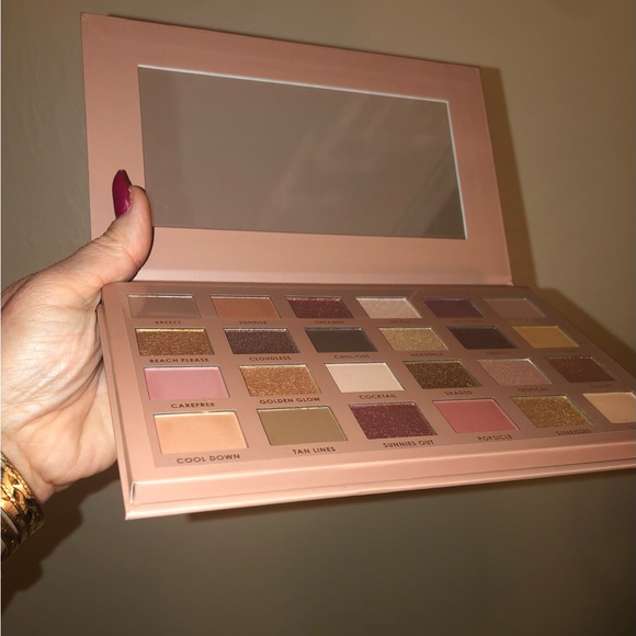 Ciate London eyeshadow palette - Picture 3 of 4